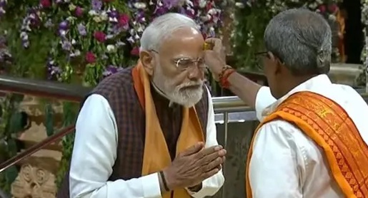 ସୋମନାଥ ମନ୍ଦିରରେ ପ୍ରଧାନମନ୍ତ୍ରୀ ନରେନ୍ଦ୍ର ମୋଦୀ